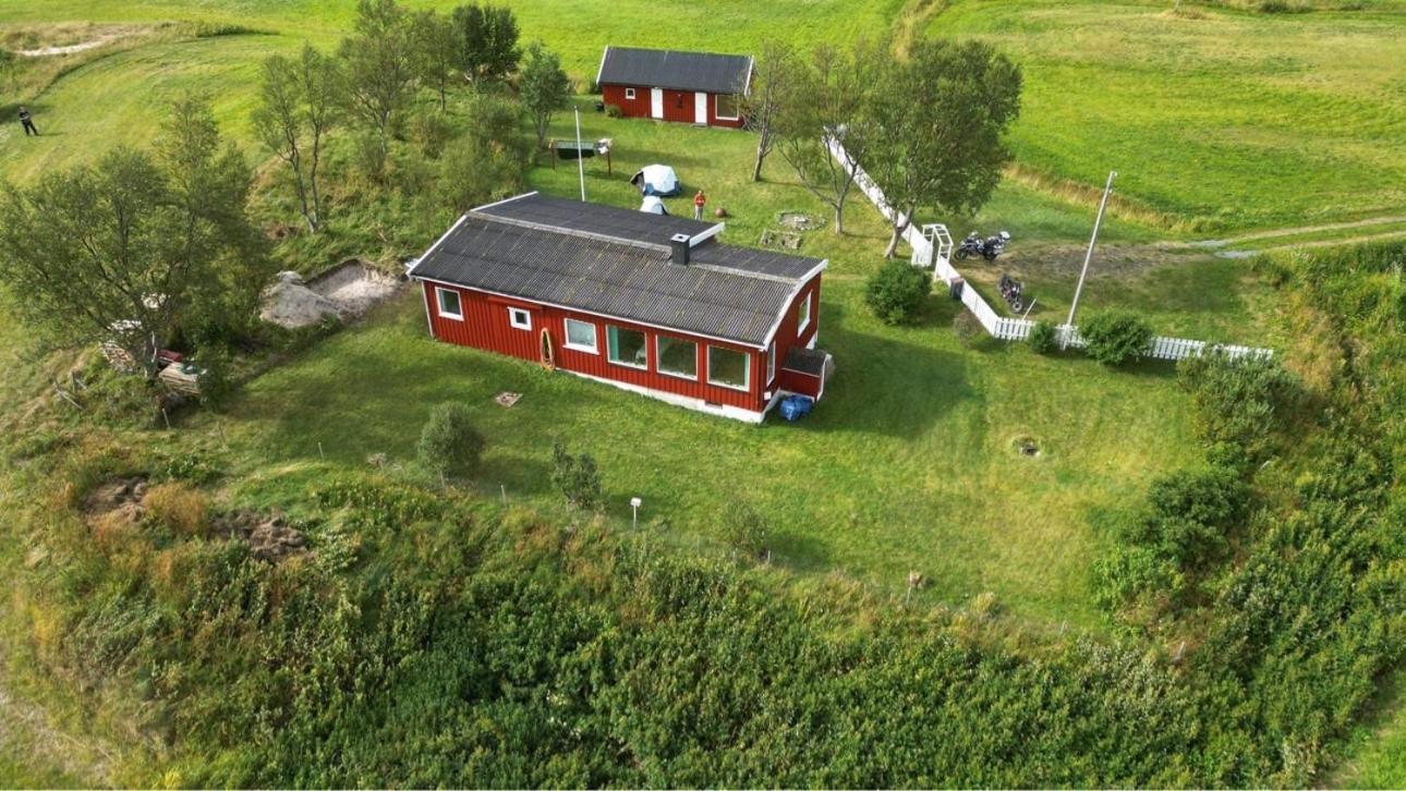 Midnattsolveien 3158,Sommarhusstrand Laukvik Lofoten Norway Exterior photo