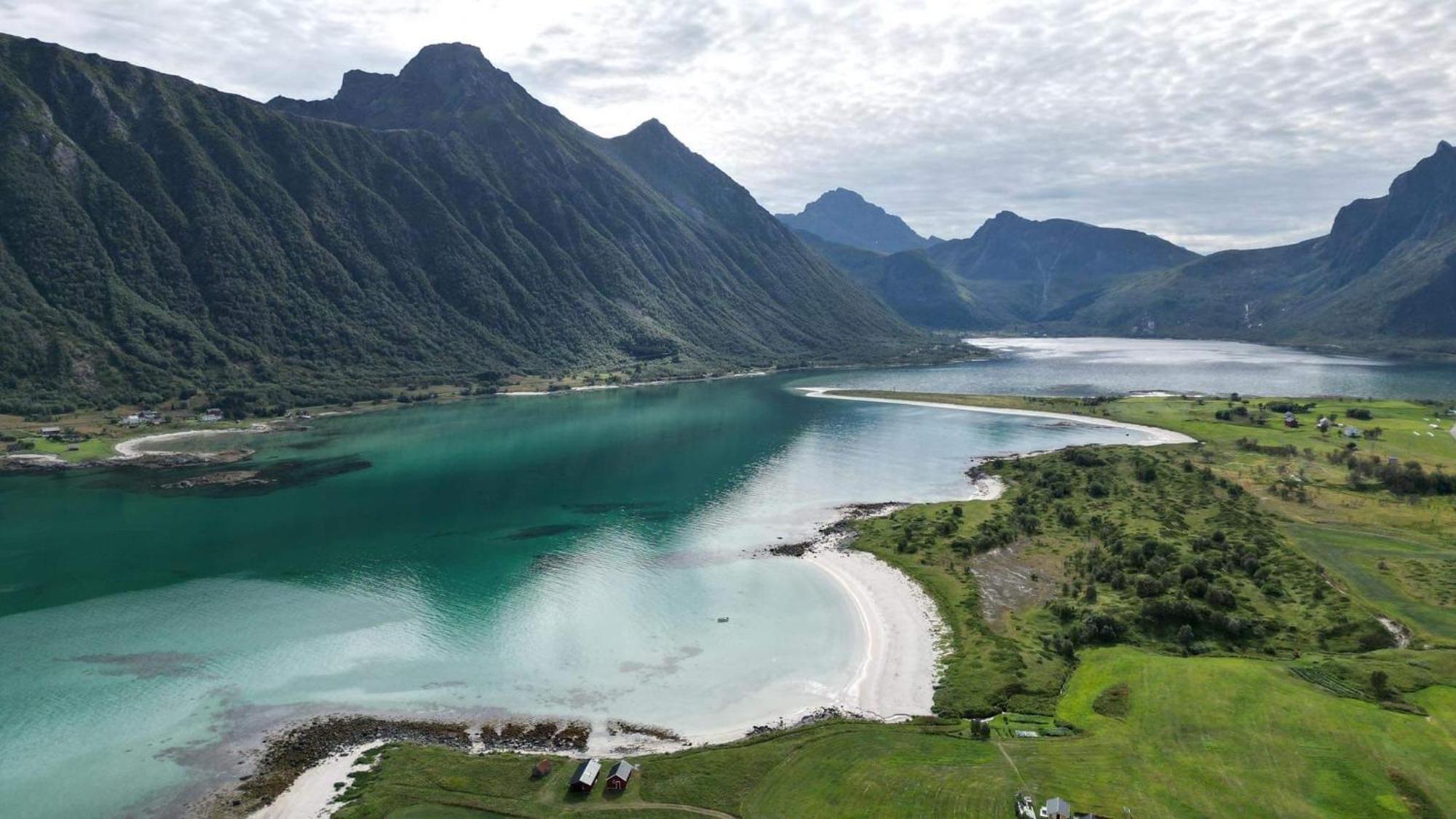 Midnattsolveien 3158,Sommarhusstrand Laukvik Lofoten Norway Exterior photo
