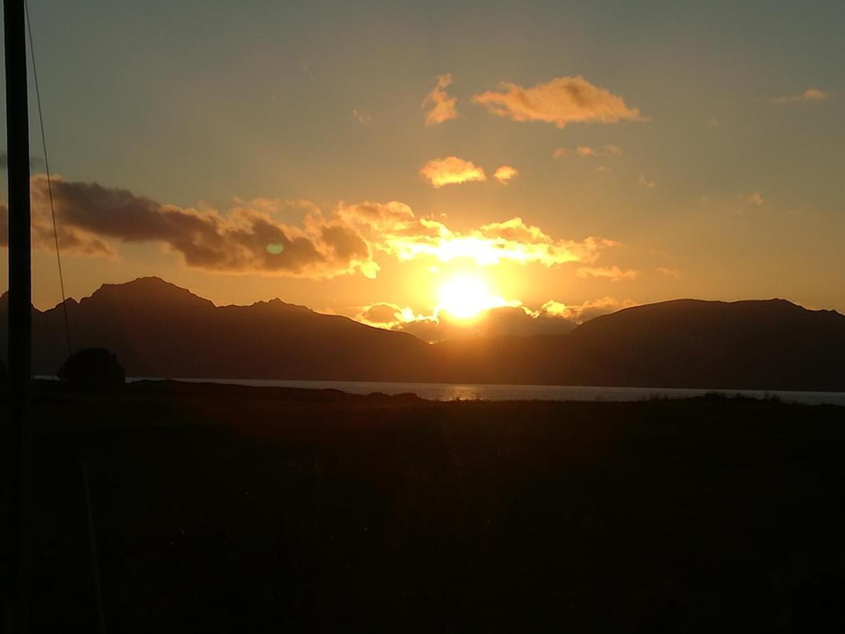 Midnattsolveien 3158,Sommarhusstrand Laukvik Lofoten Norway Exterior photo
